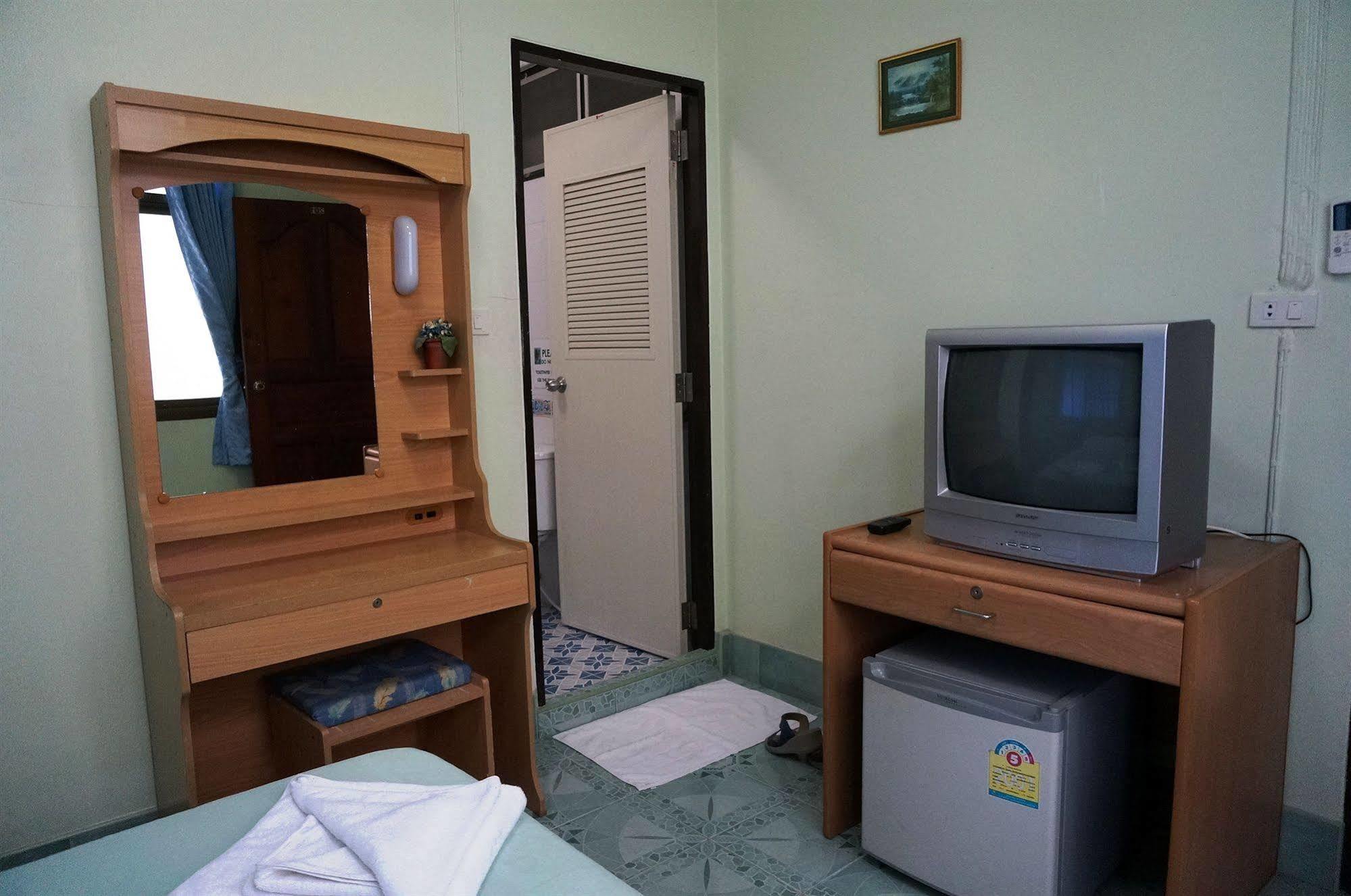 Celtic Inn Guest House HHQ Extérieur photo